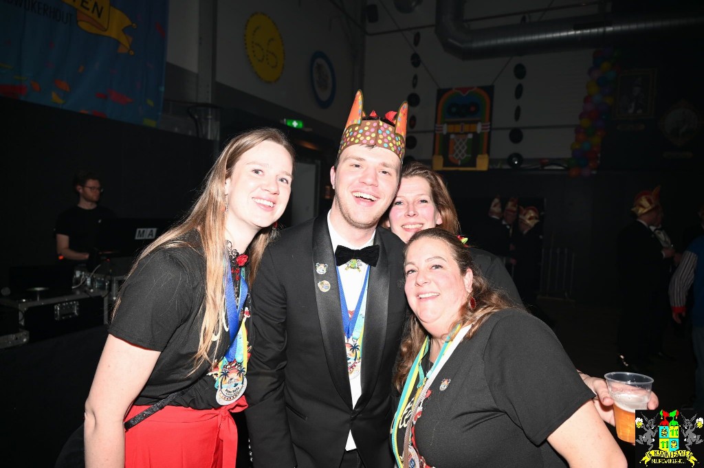 ../Images/Opwarmbal 2026 349.jpg